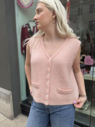 Frosé Sweater Vest