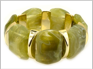 Gold bar bracelet
