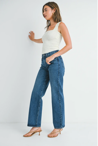 Arizona Relaxed Straight