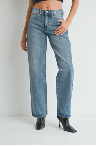 Billie Relaxed Straight Jean